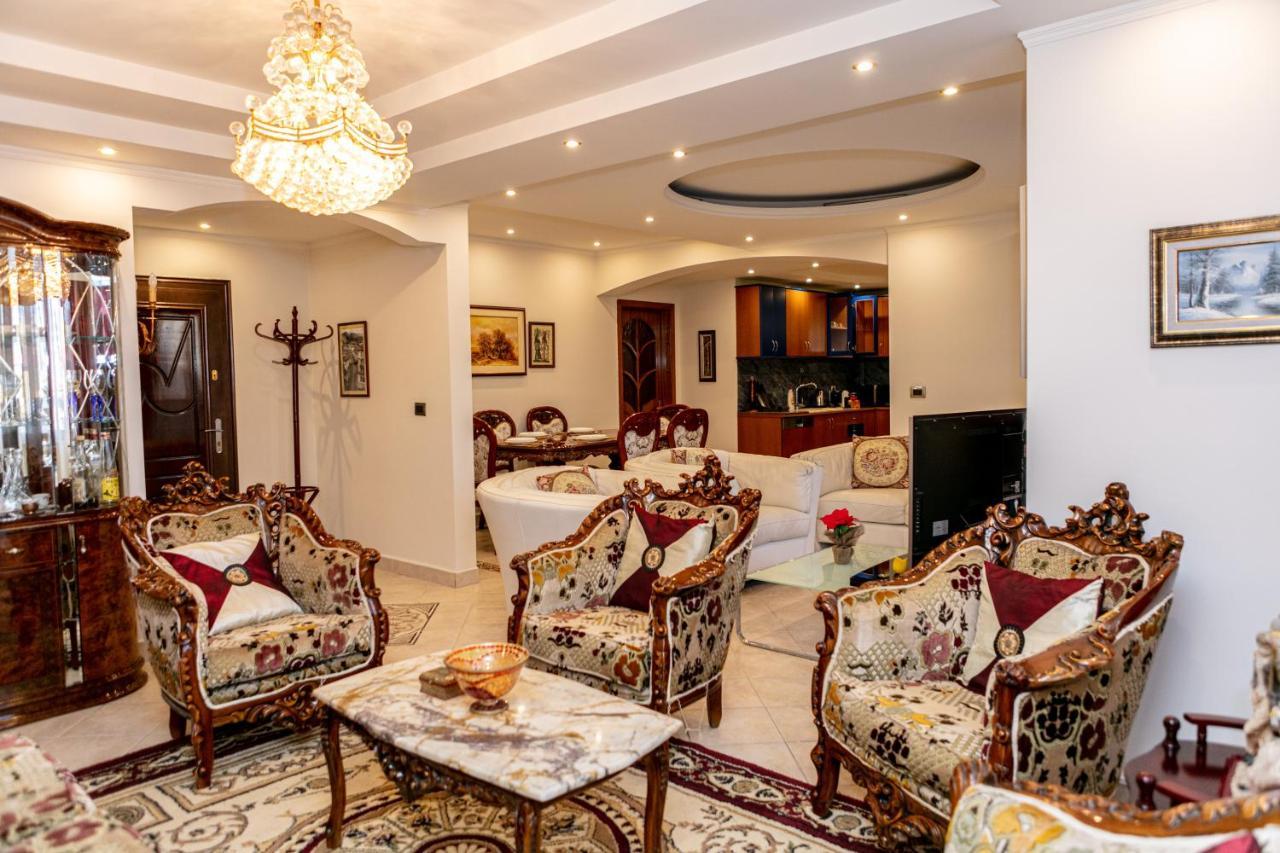 Spacious City Paradise - 3Br Apt In The Heart Of Tirana Bagian luar foto