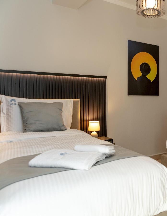 Spacious City Paradise - 3Br Apt In The Heart Of Tirana Bagian luar foto