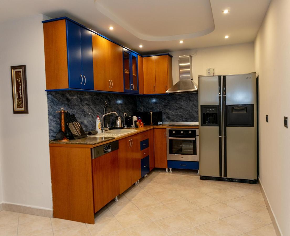 Spacious City Paradise - 3Br Apt In The Heart Of Tirana Bagian luar foto